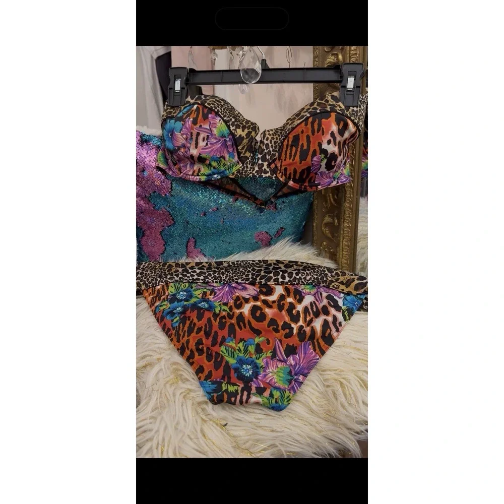 Victoria's Secret Tres Chic Bombshell Push Up Bikini- Strapless